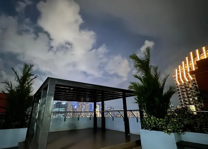 Apartment Mi Casa - Cozy With Free Access To Fitness Centre, Swimming Pool And Stunning View Located Near The Cbd Of Ortigas, Makati, Bgc Manila